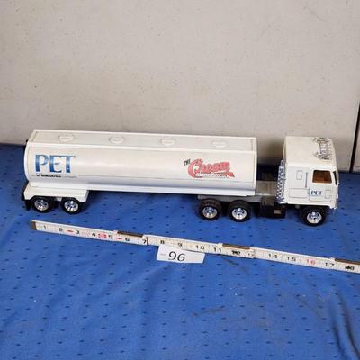 Sale Photo Thumbnail #733