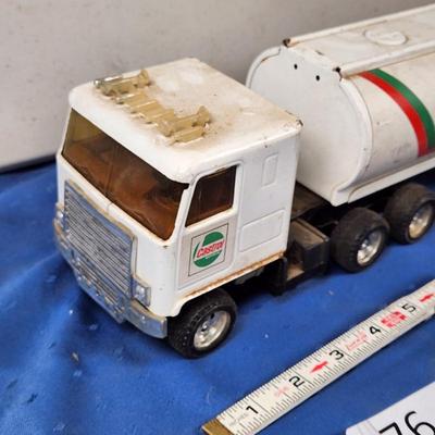 Sale Photo Thumbnail #663