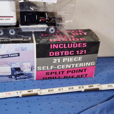 Sale Photo Thumbnail #671