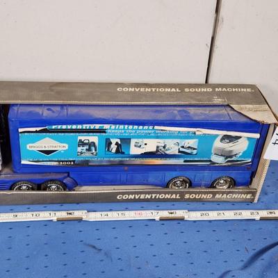 Sale Photo Thumbnail #657