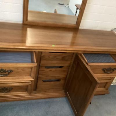 Sale Photo Thumbnail #138