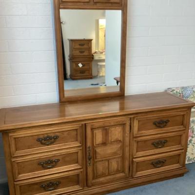 Sale Photo Thumbnail #140