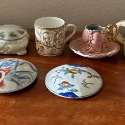 HKF206 Assortment Of Mini Tea Cups 