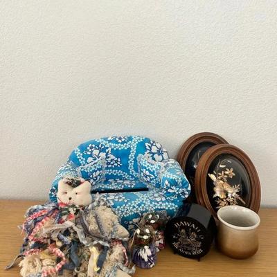 HKF113 - Home Decor Mystery Lot