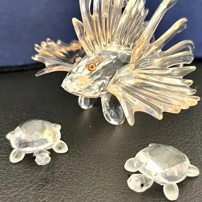 HKF364- Swarovski Crystal Collectibles “Lion Fish” & “Baby Tortoises”
