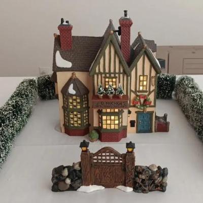 HKF267 Heritage Village Collection Holiday Tabletop Decor