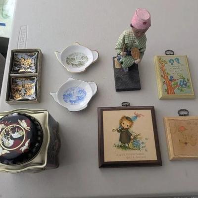 HKF173- Miscellaneous Decor From Around The World 