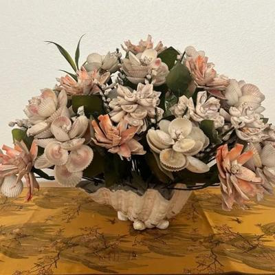 HKF108 - Shell Flower Centerpiece