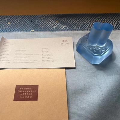 HKF286 Tittot Glass Sculpture Titled Joyful Bonding Of Hearts 