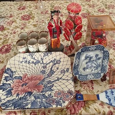 HKF019 Miscellaneous Japanese Dishware And Dolls 
