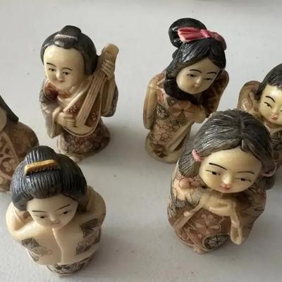 HKF076 - Traditional Bone Carved Asian Court Lady Figures