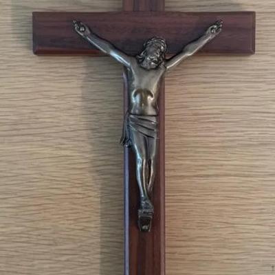 HKF171 - Wooden Jesus Christ Crucifix Wall Hanger 