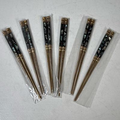 (6pc) Pairs Of Mother Of Pearl Chopsticks [NIB] | Gold colored chopsticks with mother of pearl inlay, made in Thailand Dimensions: h....