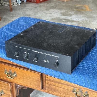 JANIS INTERPHASE 1-A ELECTRONIC CROSSOVER AMPLIFIER | Not tested!! Dimensions: h. 3.5 x w. 14 x l. 13 in
