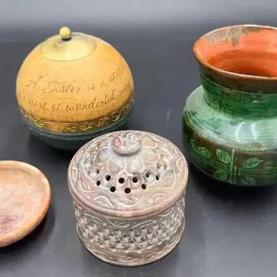 Decorative Pieces, Qty 4