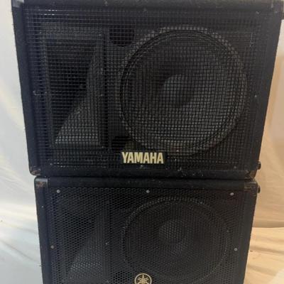 Pair of Yamaha Speakers 