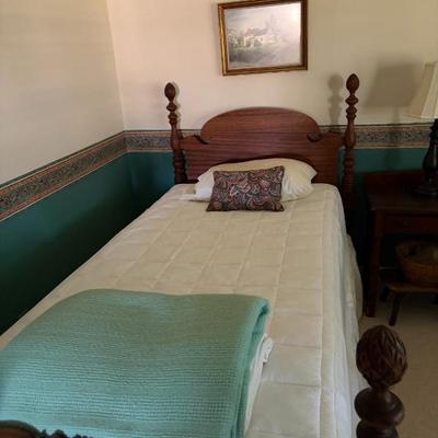 Sale Photo Thumbnail #143