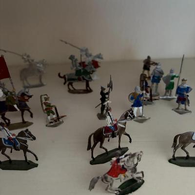 Sale Photo Thumbnail #178