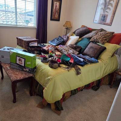 Sale Photo Thumbnail #49