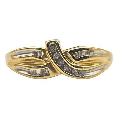 10K Yellow Gold Diamond Ring
