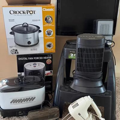 Small Household Appliances (8) With Heaters, Crock Pot, Samsung TV ++