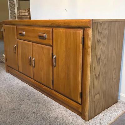 80s Broyhill Oak Credenza 