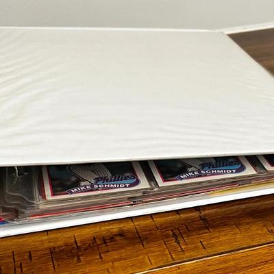 Binder Full Of 180+ Collectible Baseball Cards, Hall Of Famers