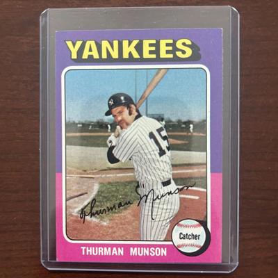 1975 Topps Baseball Card. Thurman Munson - New York Yankees. Card #20