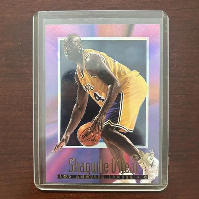 1996 Skybox Basketball Card Shaquille O'Neal - Los Angeles Lakers. Card #32