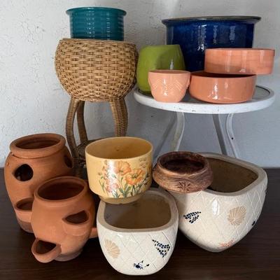 Garden Planters, Strawberry Pots, Side Table, Wicker Plant Stand ++