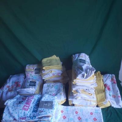 Brighten Up With Kitchen Towels