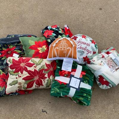 Christmas Throws & Pillows