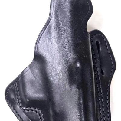 "DeSantis" B6 Leather Gun Holster