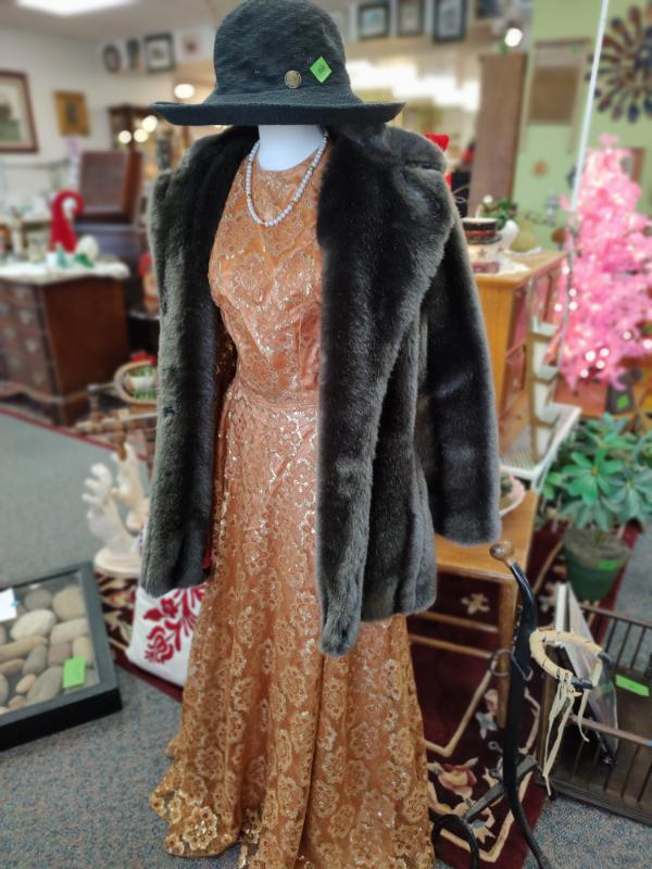 Sale Photo Thumbnail #4