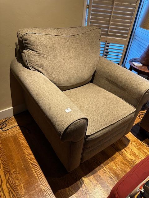 Sale Photo Thumbnail #13