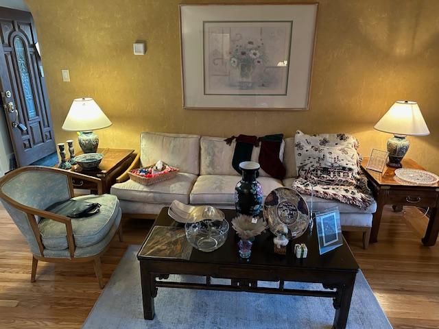 Sale Photo Thumbnail #17