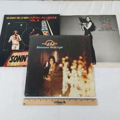 Chér Records. Bittersweet White Light, Dark Lady. Sonny and Chér Live in Las Vegas