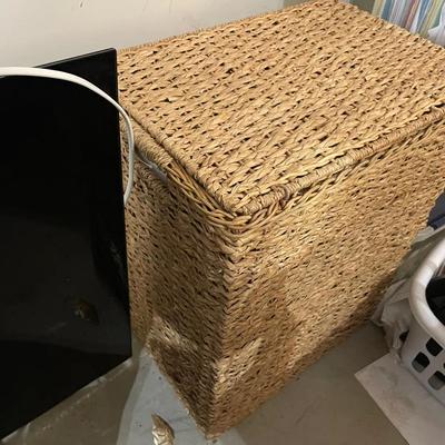 Double-section Hamper