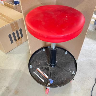 Adjustable Shop Stool