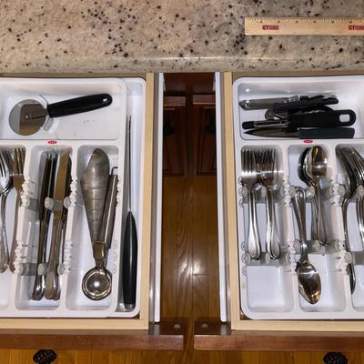 Lot Of Kitchen Utensils 