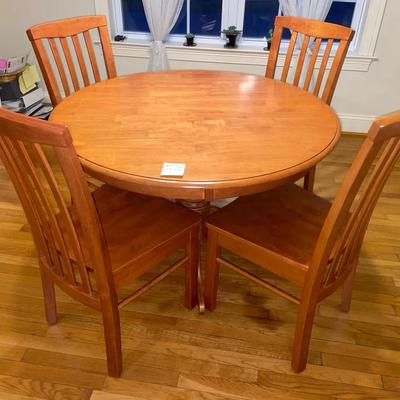 Round Kitchen Table And 4 Chairs