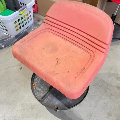 Adjustable Shop Stool (faded)