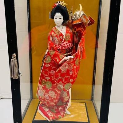 Vintage Japanese Geisha Doll in Glass Display Case 