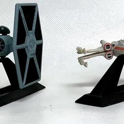 "Star Wars" Vehicle Figures