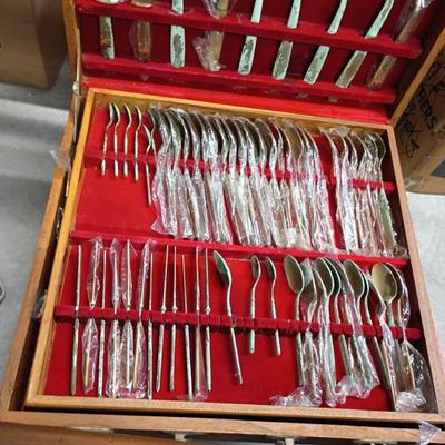 Sale Photo Thumbnail #175