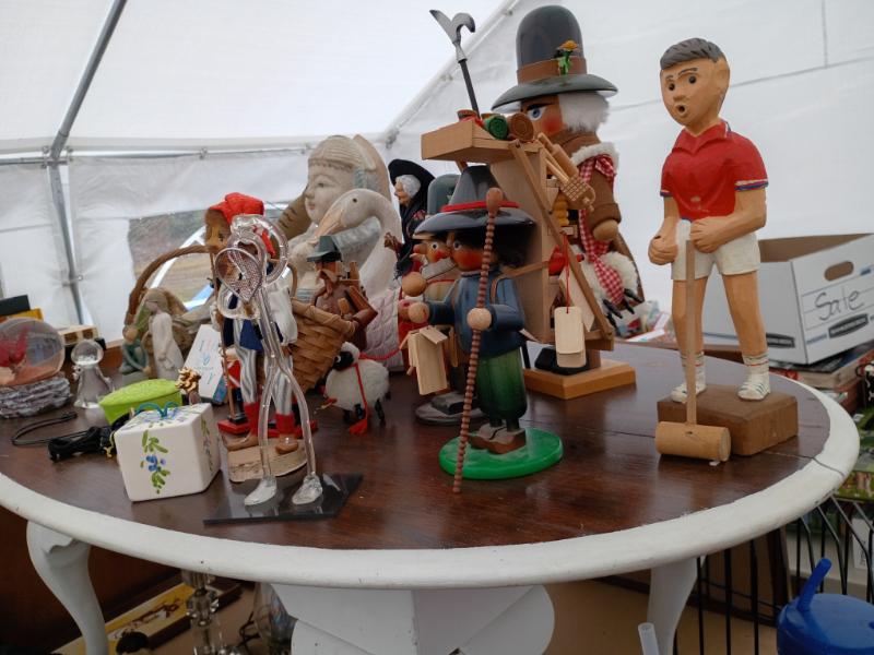 Sale Photo Thumbnail #191