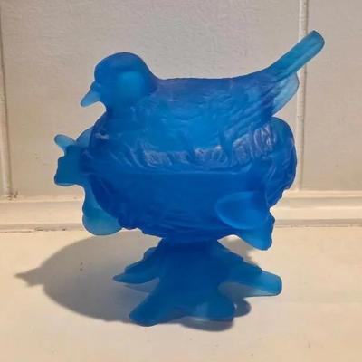 Vintage Westmoreland Blue Satin Bird on a Nest