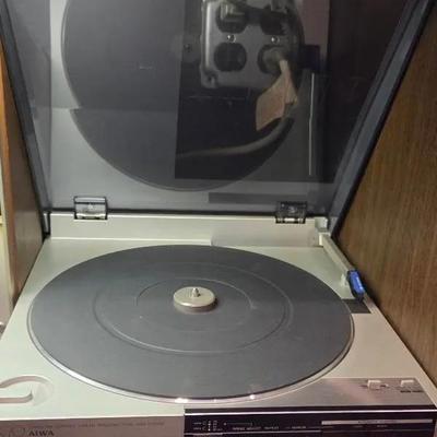 Aiwa LX-70 Computer Controlled Turntable 