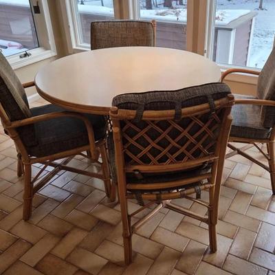 Rattan Table and (4) Chairs 