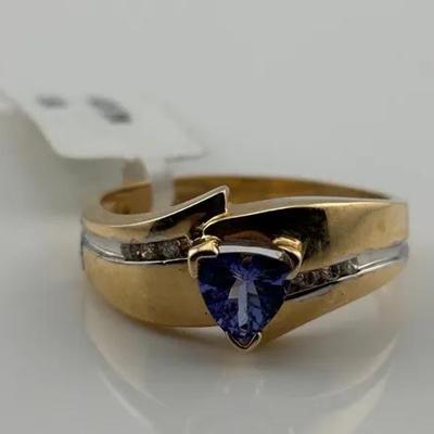 Trillion Tanzanite 14k Yellow Gold Ring